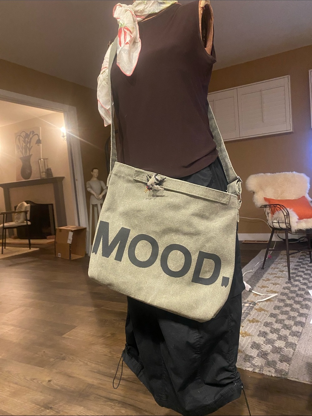 Canvas Messenger Bag in Light Olive Green